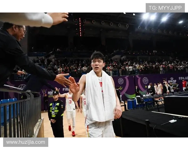 比卢普斯盛赞杨瀚森爆发如火箭升空上一场表现震惊全场 比卢普斯盛赞杨瀚森爆发如火箭升空上一场表现震惊全场